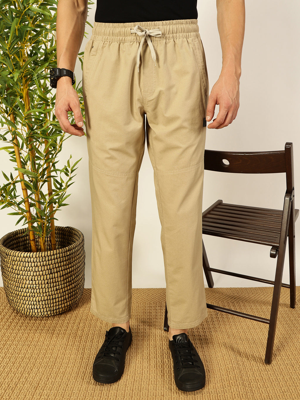 Thomas Scott Men Fawn Smart Regular Fit Mid-Rise Pleated Cotton Trouser