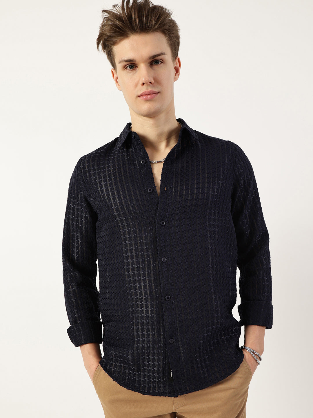 Thomas Scott Men Navy Premium Spread Collar Textured Solid Slim Fit Casual Shirt