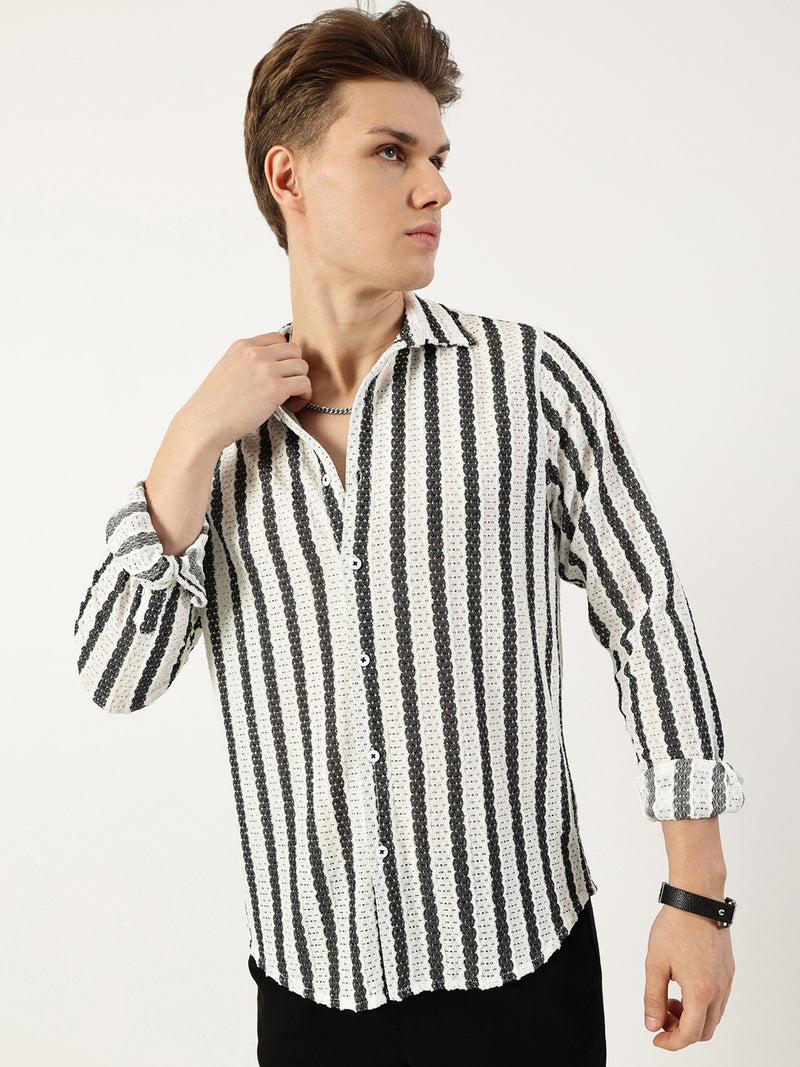 Thomas Scott Men White Premium Spread Collar Textured Solid Slim Fit Casual Shirt