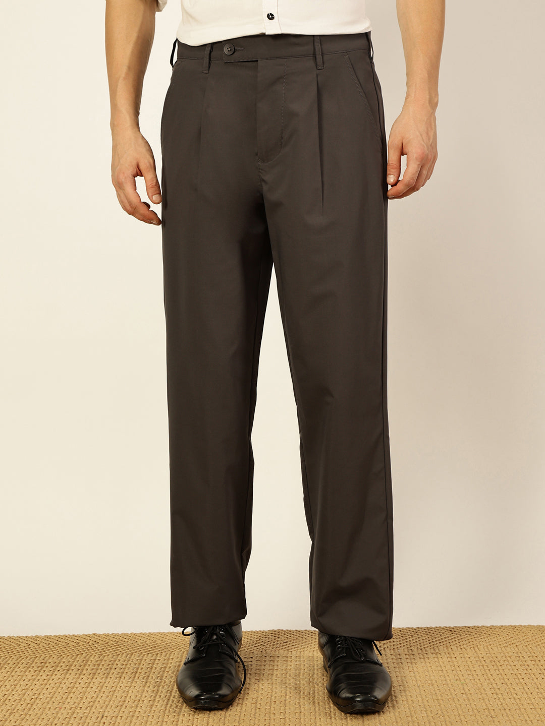 Thomas Scott Men Dark Grey Smart Pleated Mid-Rise Trousers