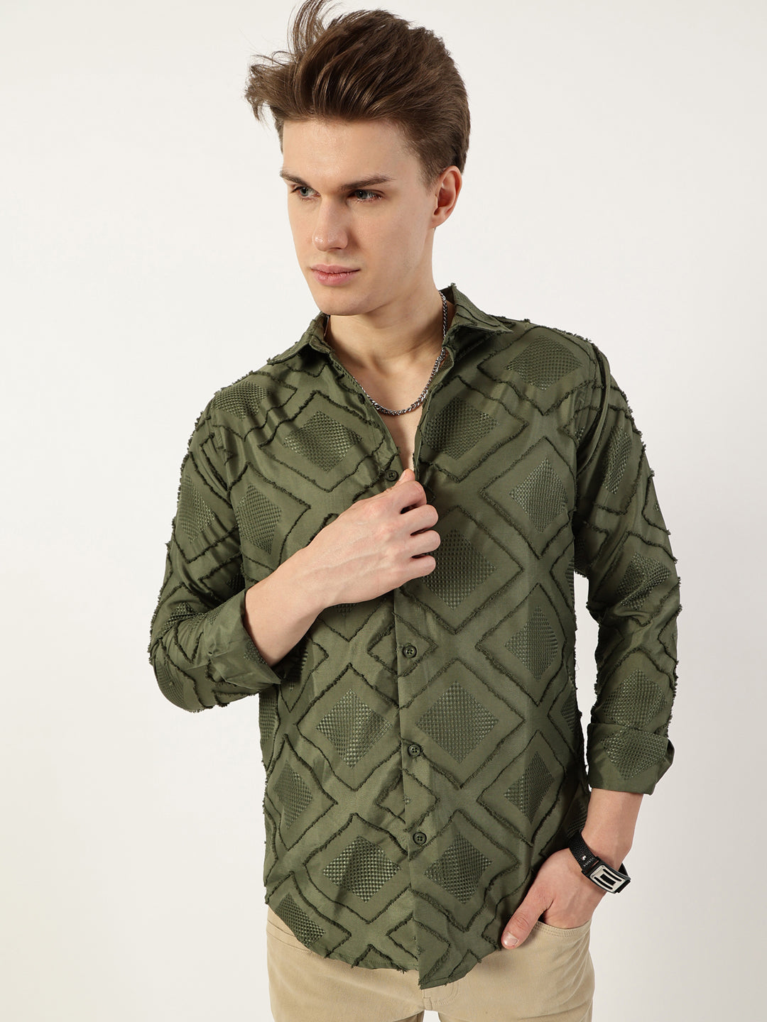 Thomas Scott Men Green Premium Spread Collar Graphic Printed Slim Fit Casual Shirt