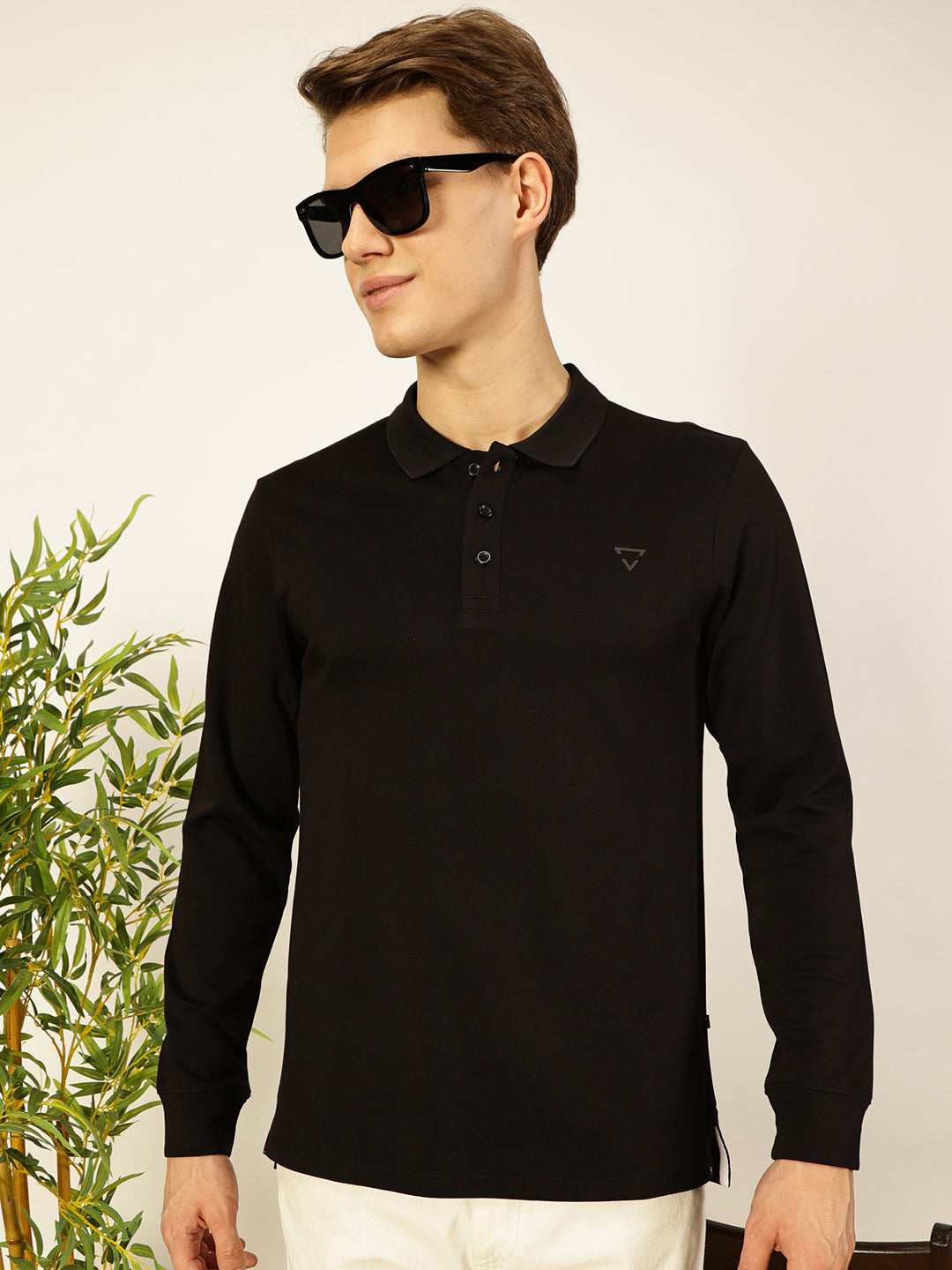 Black Regular Fit Long Sleeves Solid Tshirt For Men