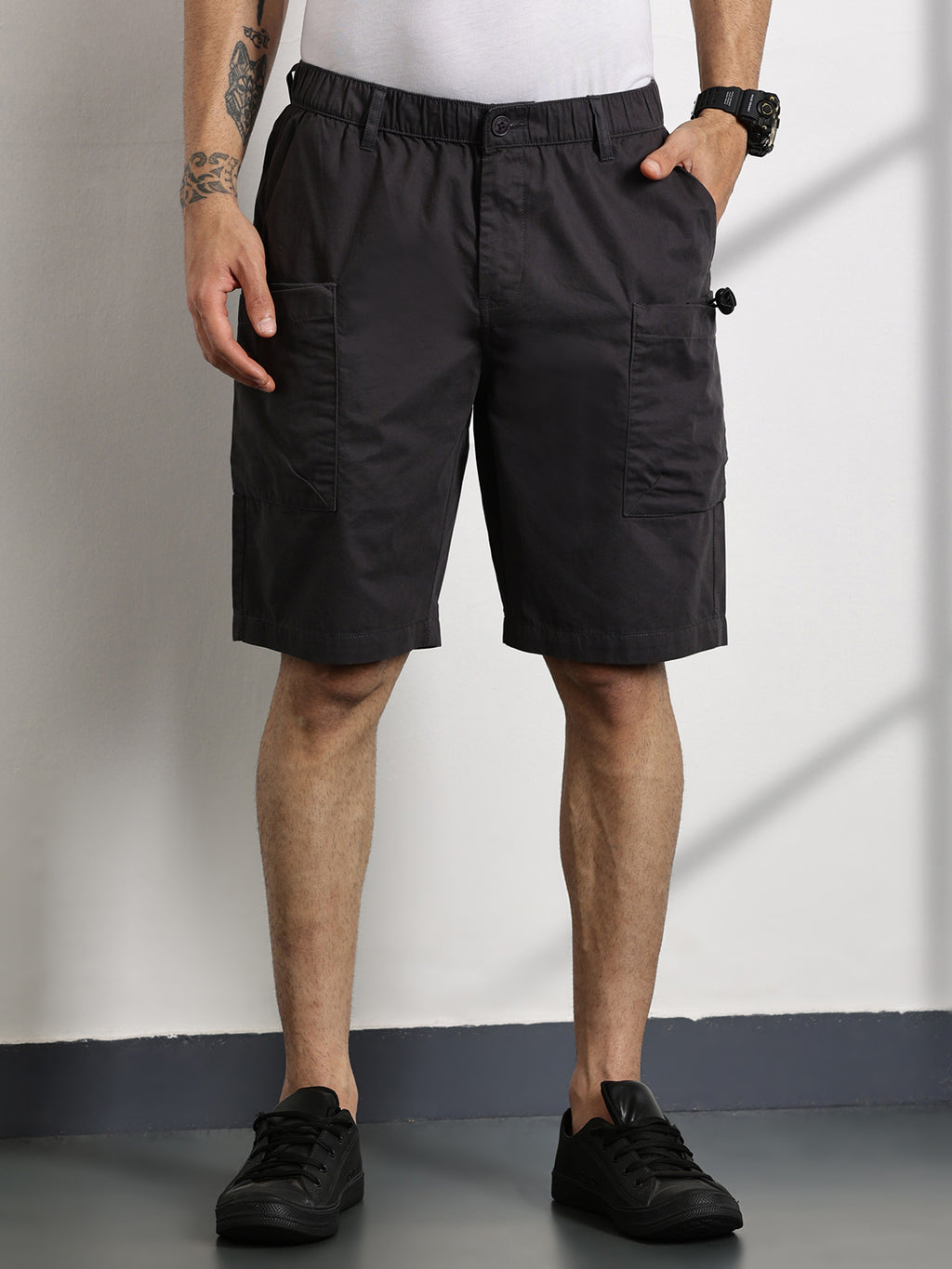 Thomas Scott Men Dark Grey Relaxed Fit Outdoor Cargo Shorts