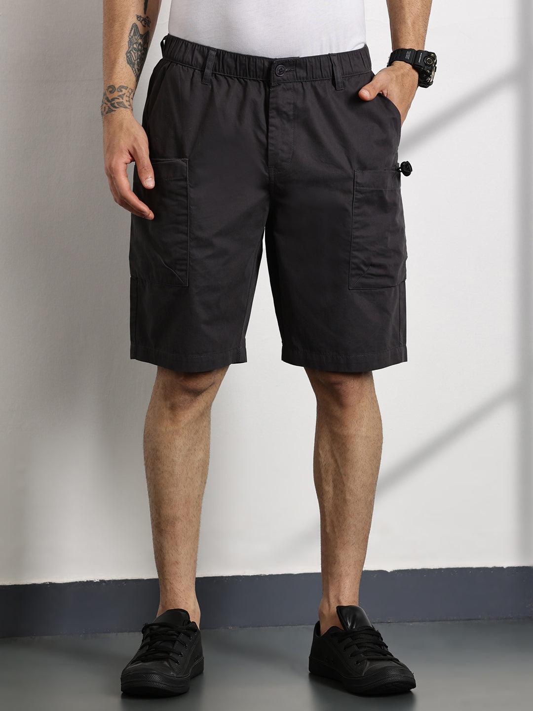 Thomas Scott Men Dark Grey Relaxed Fit Outdoor Cargo Shorts