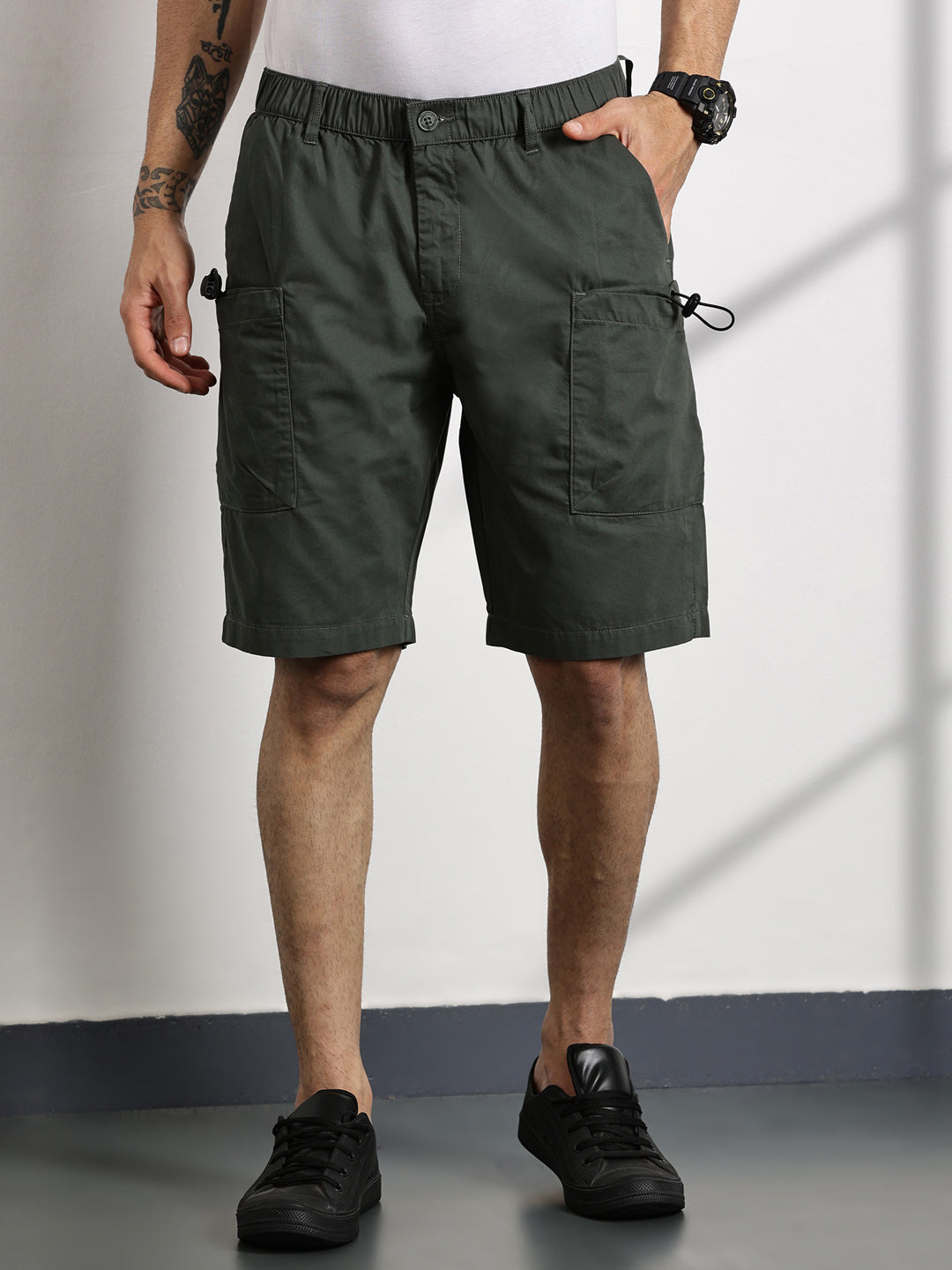 Thomas Scott Men Olive Relaxed Fit Outdoor Cargo Shorts