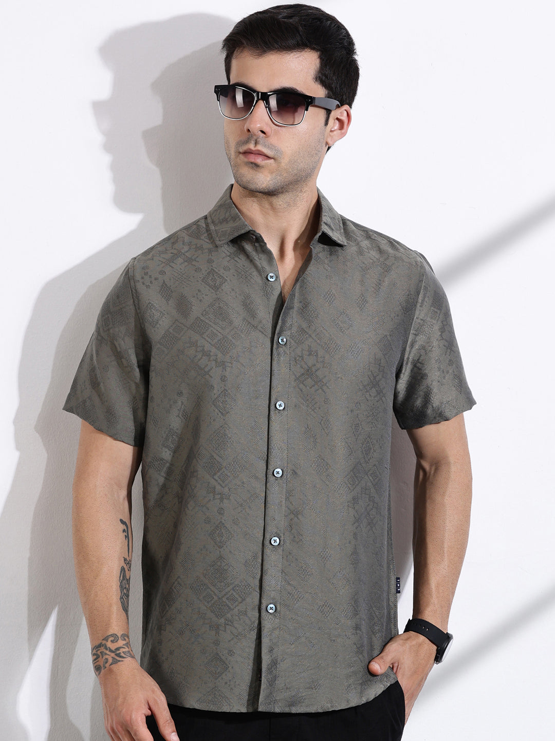 Thomas Scott Men Olive Slim Fit Geometric Print Casual Shirt