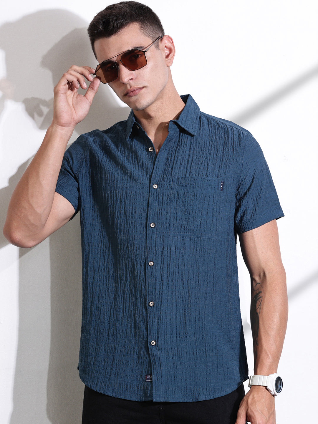 Thomas Scott Men Teal Slim Fit Textured Seersucker Casual Shirt
