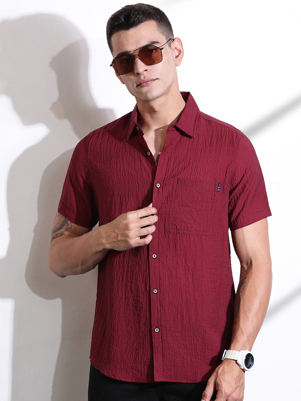 Thomas Scott Men Maroon Slim Fit Textured Seersucker Casual Shirt