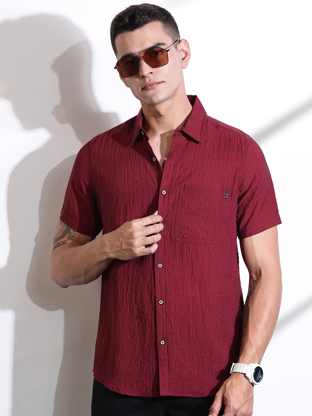 Thomas Scott Men Maroon Slim Fit Textured Seersucker Casual Shirt