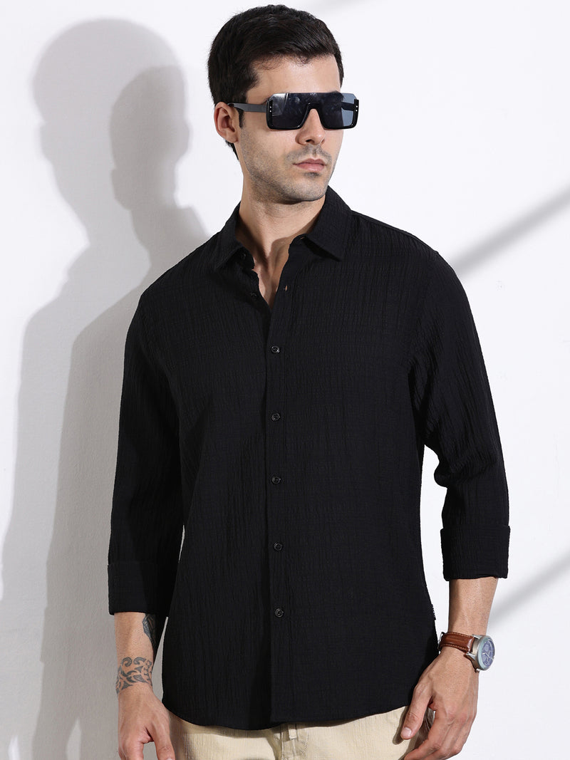 Thomas Scott Men Black Slim Fit Solid Seersucker Casual Shirt