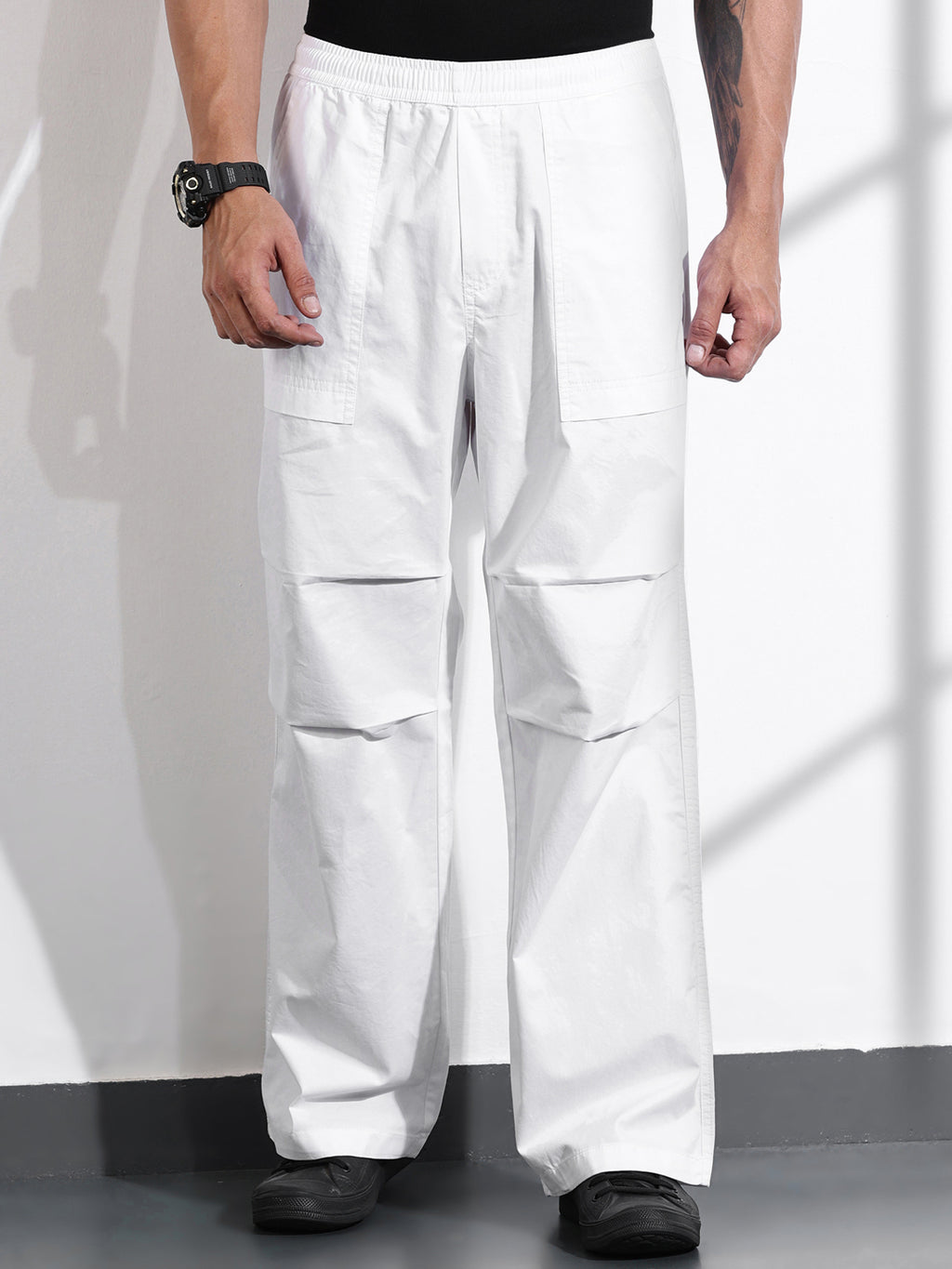 Thomas Scott Men White Relaxed Fit Woven Cargo Trousers