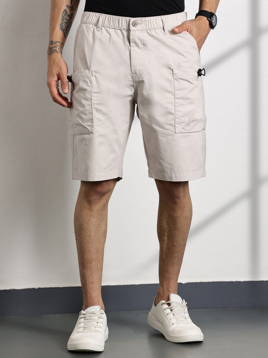 Thomas Scott Men Beige Mid-Rise Solid Cargo Shorts