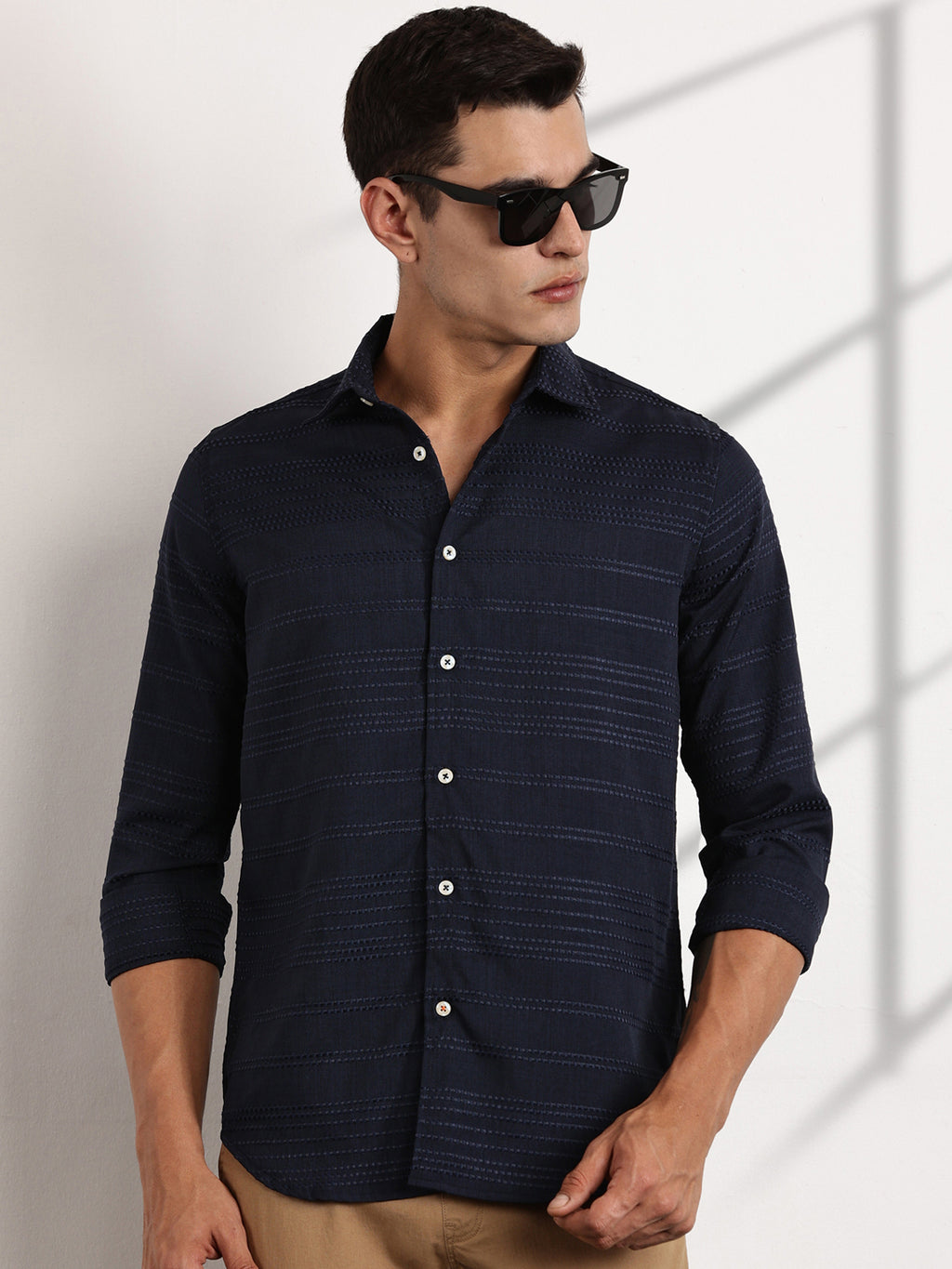 Thomas Scott Men Navy Slim Fit Cutaway Collar Long Sleeves Self Design Casual Shirt