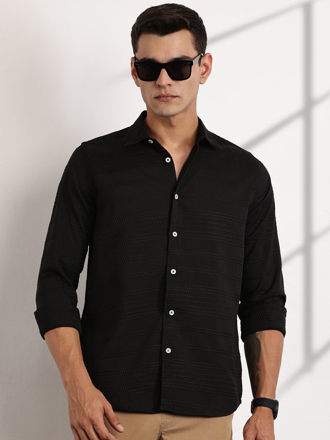 Thomas Scott Men Black Slim Fit Cutaway Collar Long Sleeves Self Design Casual Shirt