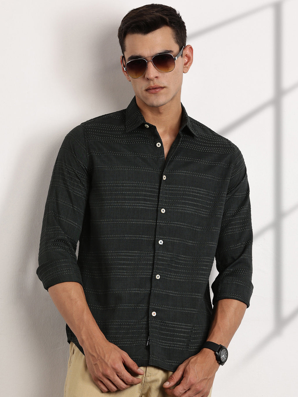 Thomas Scott Men Olive Slim Fit Cutaway Collar Long Sleeves Self Design Casual Shirt
