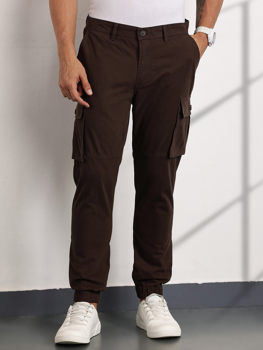 Thomas Scott Men DK.Grey Mid-Rise Slim Fit Woven Cargo Trousers