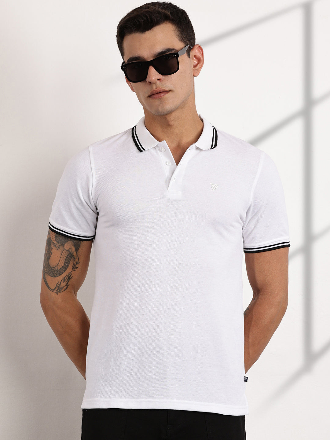 Thomas Scott Men White Regular Fit Short Sleeves Polo Collar Knit Tshirt