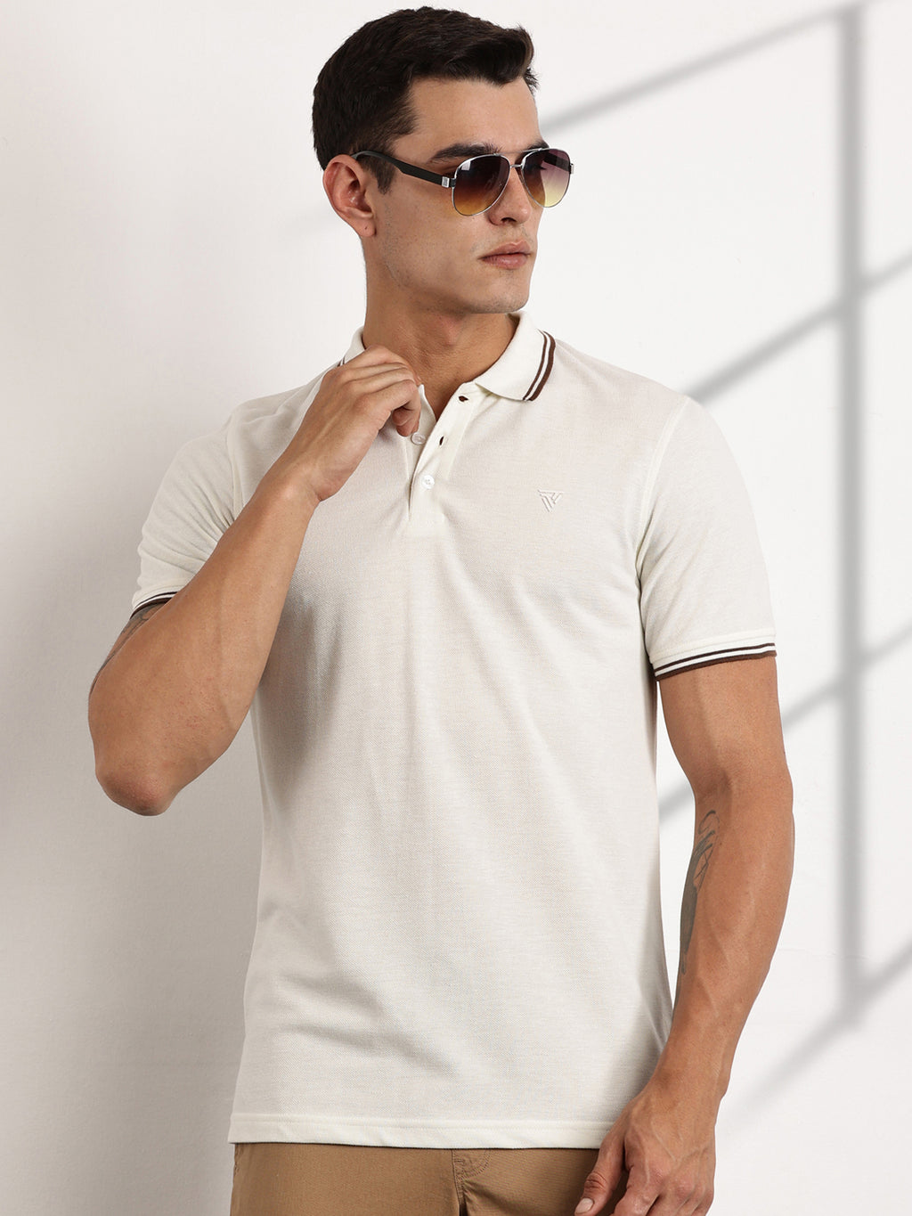 Thomas Scott Men Cream Regular Fit Short Sleeves Polo Collar Knit Tshirt