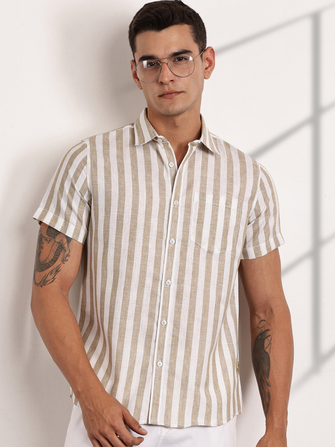 Thomas Scott Men Brown Slim Fit Short Sleeves Vertical Striped Linen Shirt