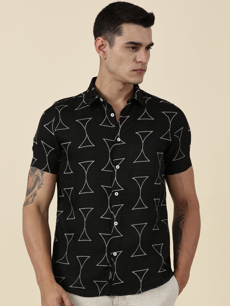 Thomas Scott Men Black Slim Fit Short Sleeves Geometric Print Casual Shirt