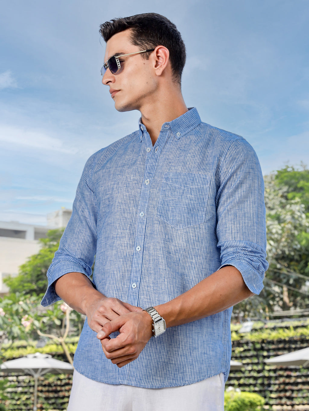 Thomas Scott Men Blue Slim Fit Long Sleeves Pinstripes Linen Casual Shirt