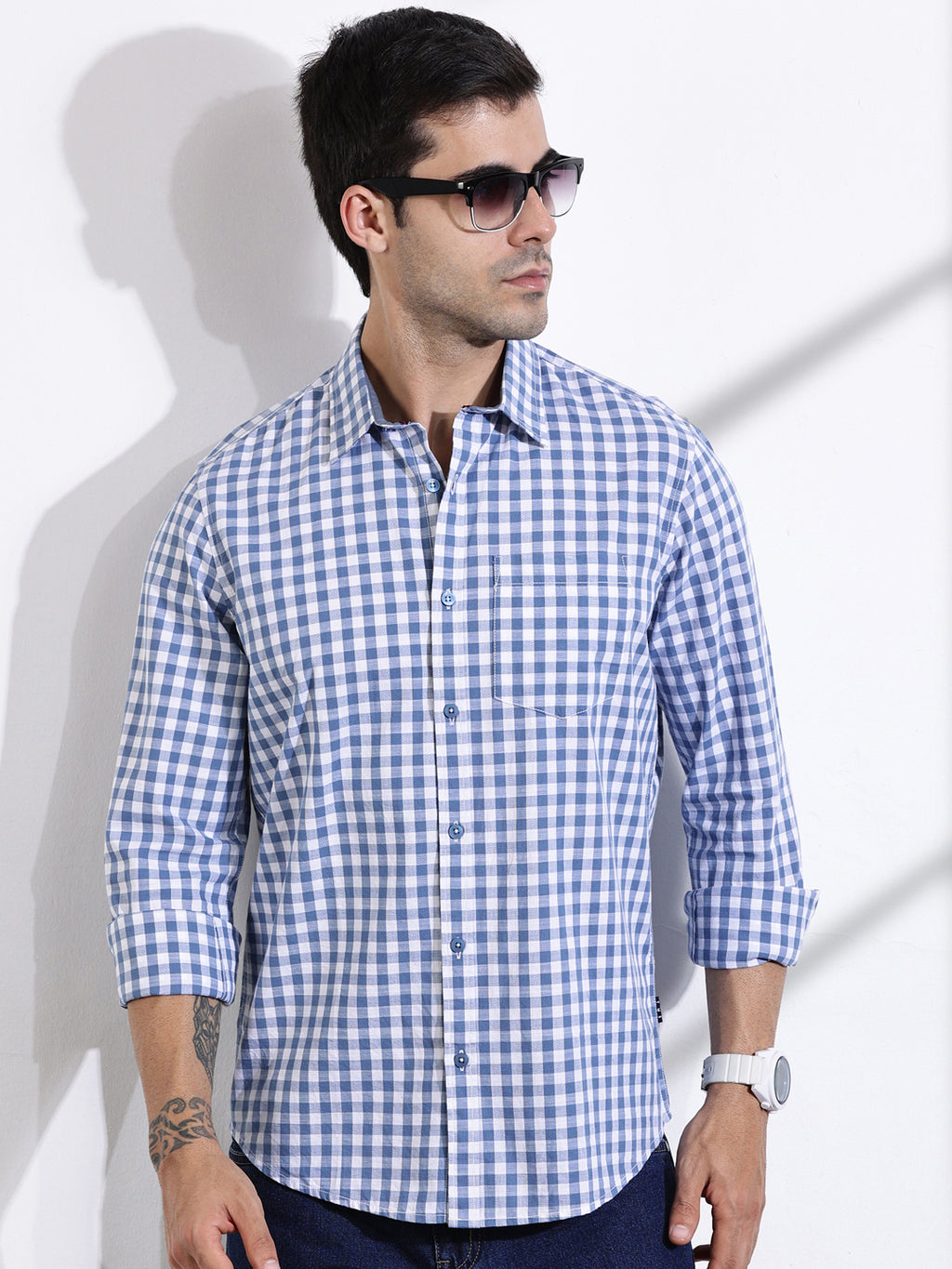 Thomas Scott Men Blue Slim Fit Long Sleeve Gingham Checks Cotton Casual Shirt