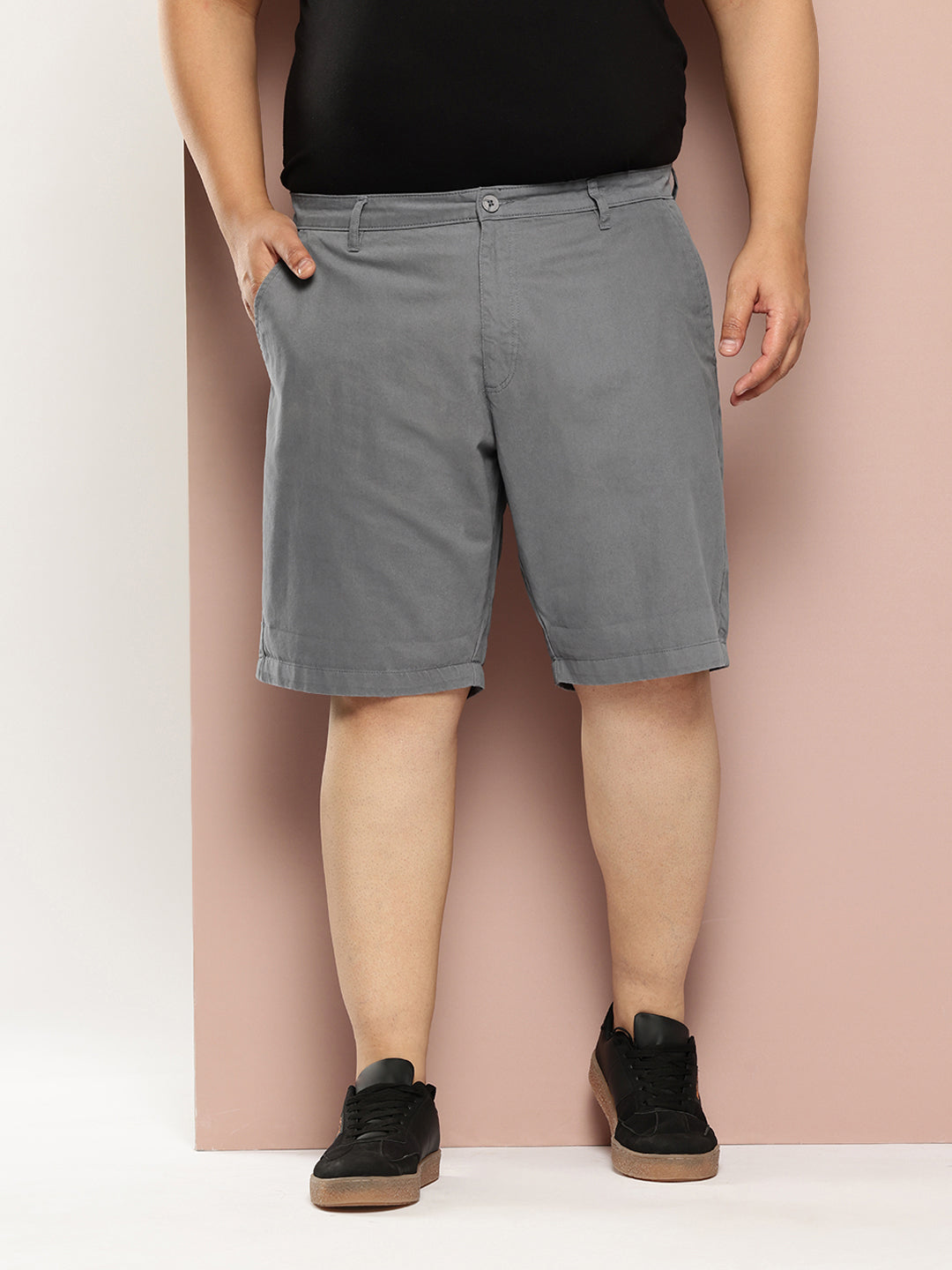 Thomas Scott Men Grey Plus Size Regular fit Mid-rise Cotton Woven Outdoor Shorts