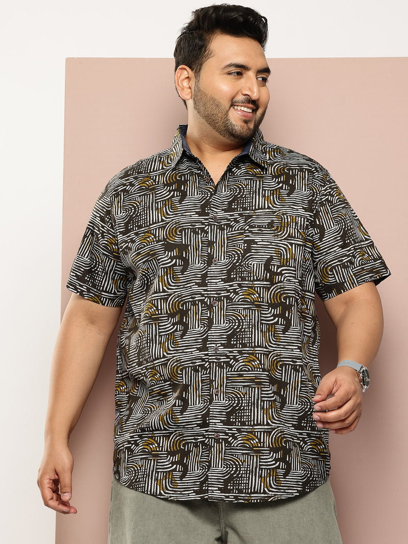 Thomas Scott Men Green Plus Size Regular Fit Short Sleeves Graphic Print Woven Casual Shirt