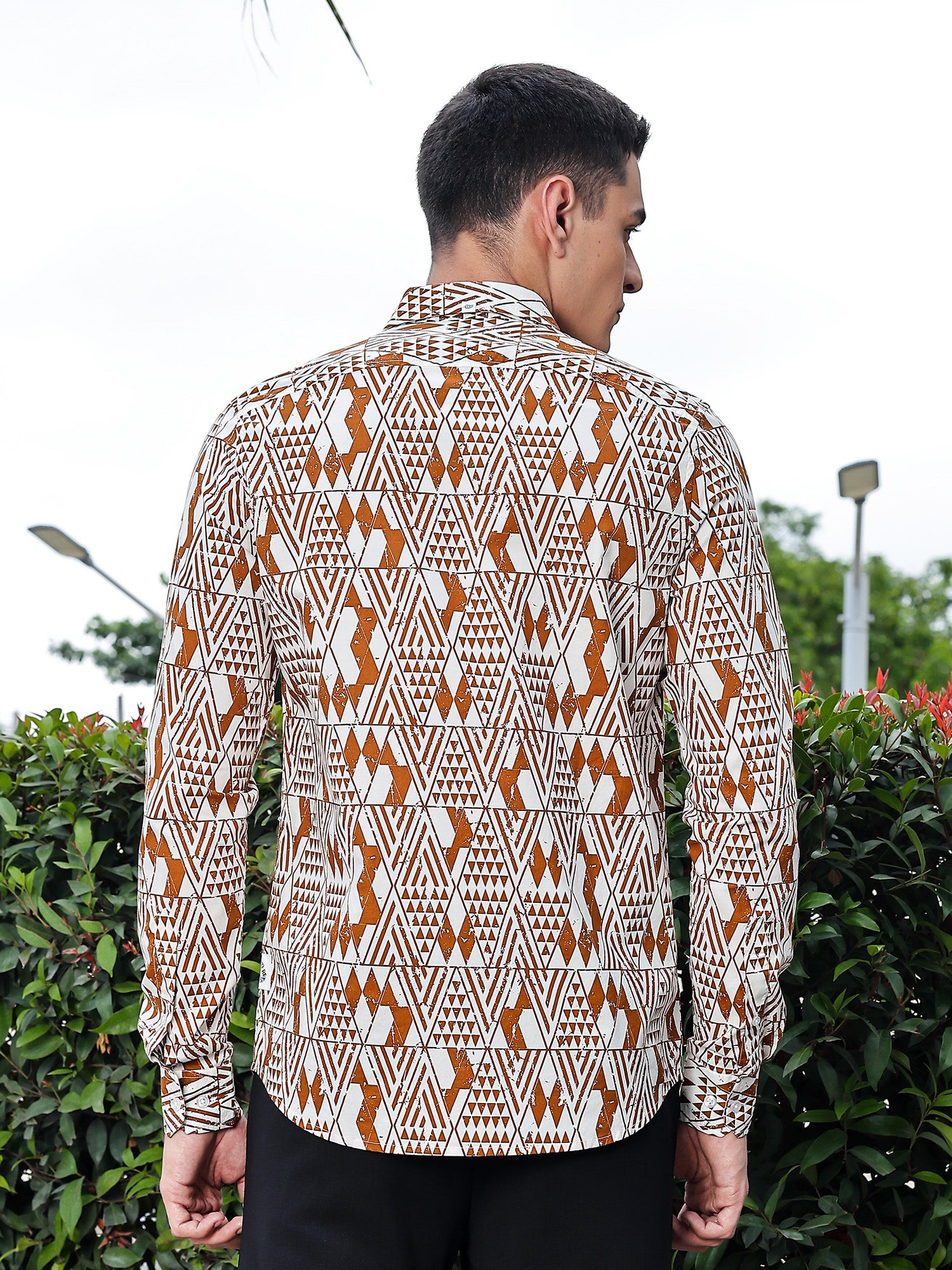 Thomas Scott Men Brown Regular Fit Long Sleeves Geometric Print Pure Cotton Casual Shirt