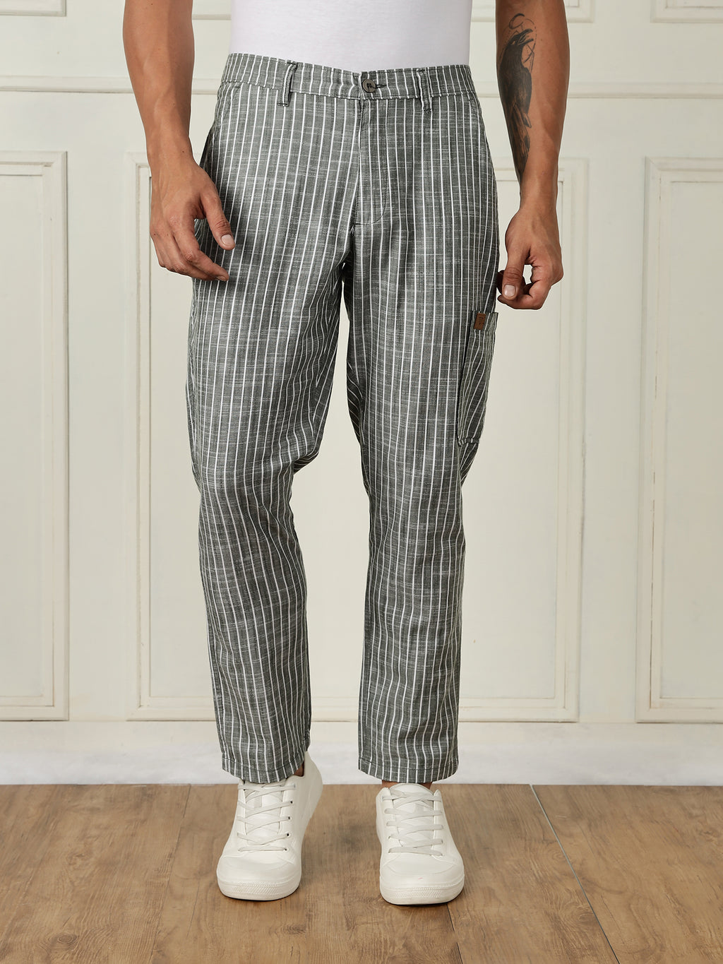 Thomas Scott Men Green Mid-Rise Straight Fit Striped Linen Trouser