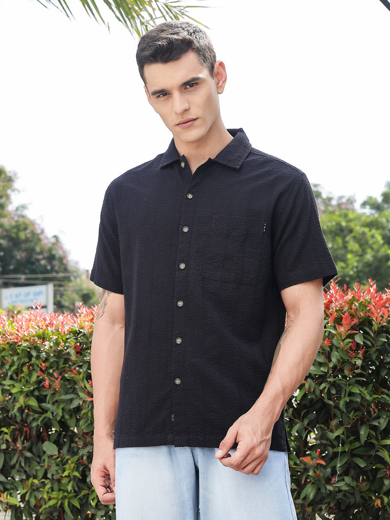 Thomas Scott Men Black Slim Fit Short Sleeves Self Design Seersucker Shirt