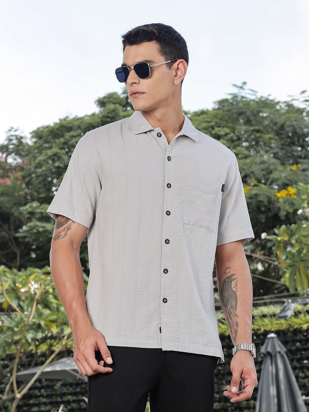 Thomas Scott Men Grey Slim Fit Short Sleeves Self Design Seersucker Shirt
