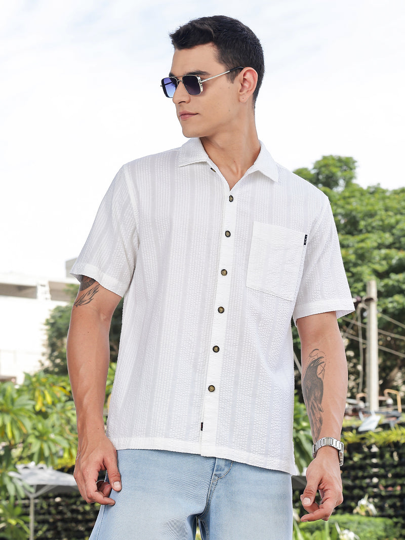 Thomas Scott Men White Slim Fit Short Sleeves Self Design Seersucker Shirt