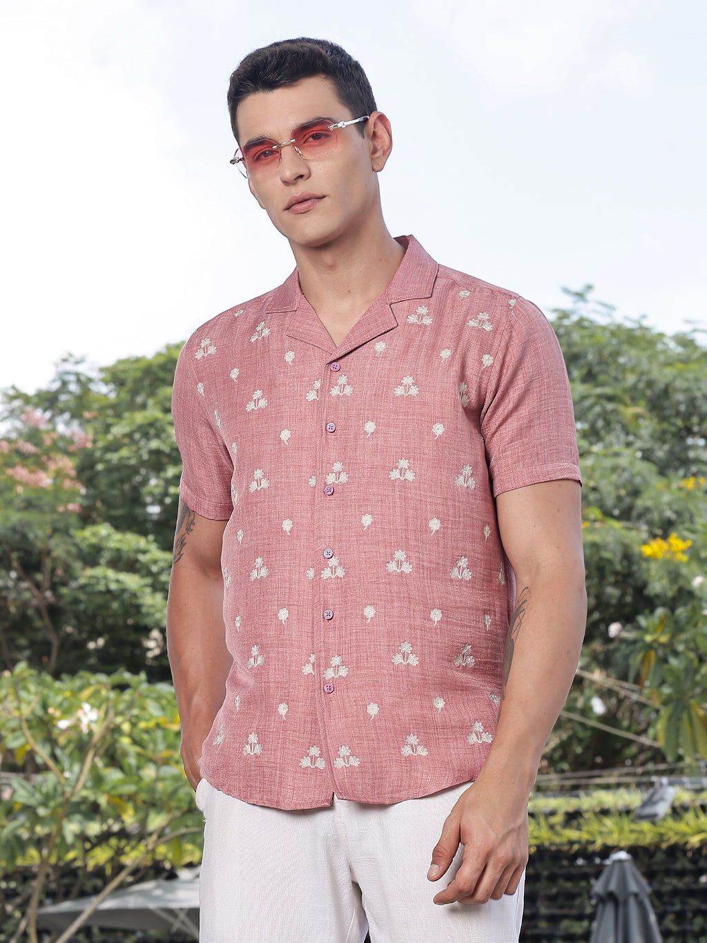 Thomas Scott Men Peach Regular Fit Short Sleeves Cuban Collar Embroidered Crop Shirt