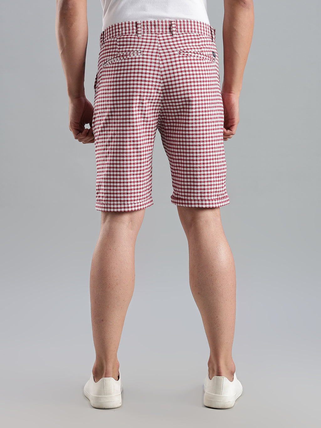 Thomas Scott Men Red Mid-Rise Regular Fit Gingham Checks Cotton Shorts