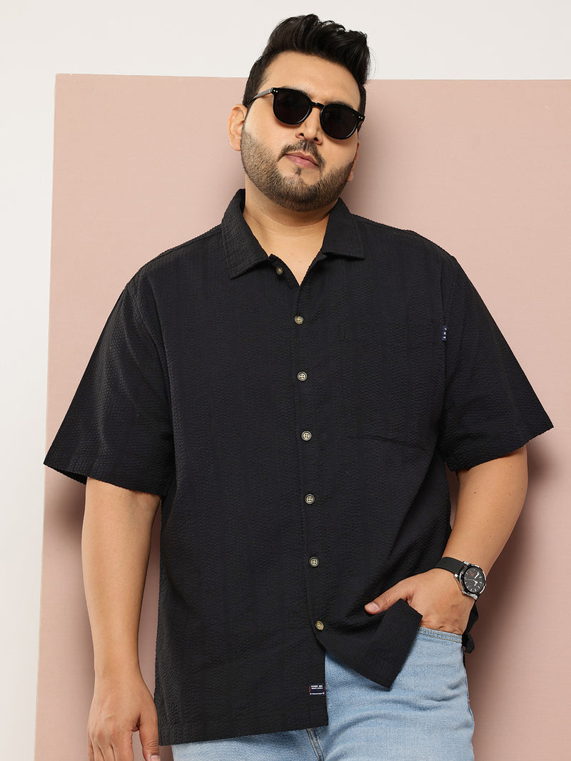 Thomas Scott Men Black Plus Size Regular Fit Short Sleeves Cotton Seersucker Shirt