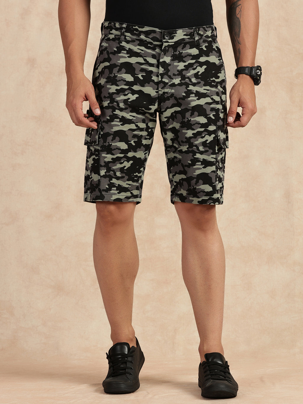 Thomas Scott Men Olive Regular Fit Mid Rise Camouflage Cargo Shorts