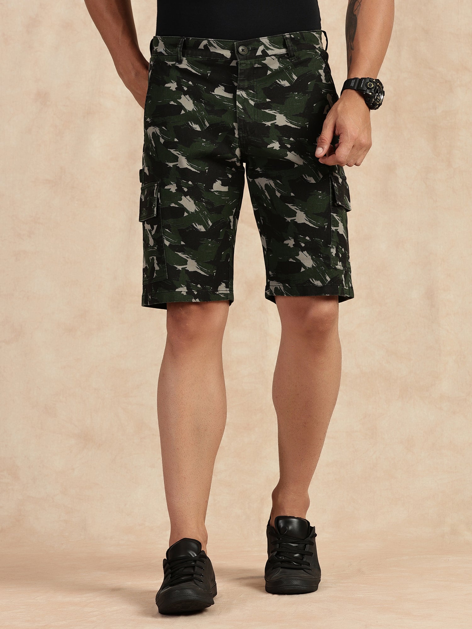 Thomas Scott Men Dark Olive Regular Fit Mid Rise Camouflage Cargo Shorts