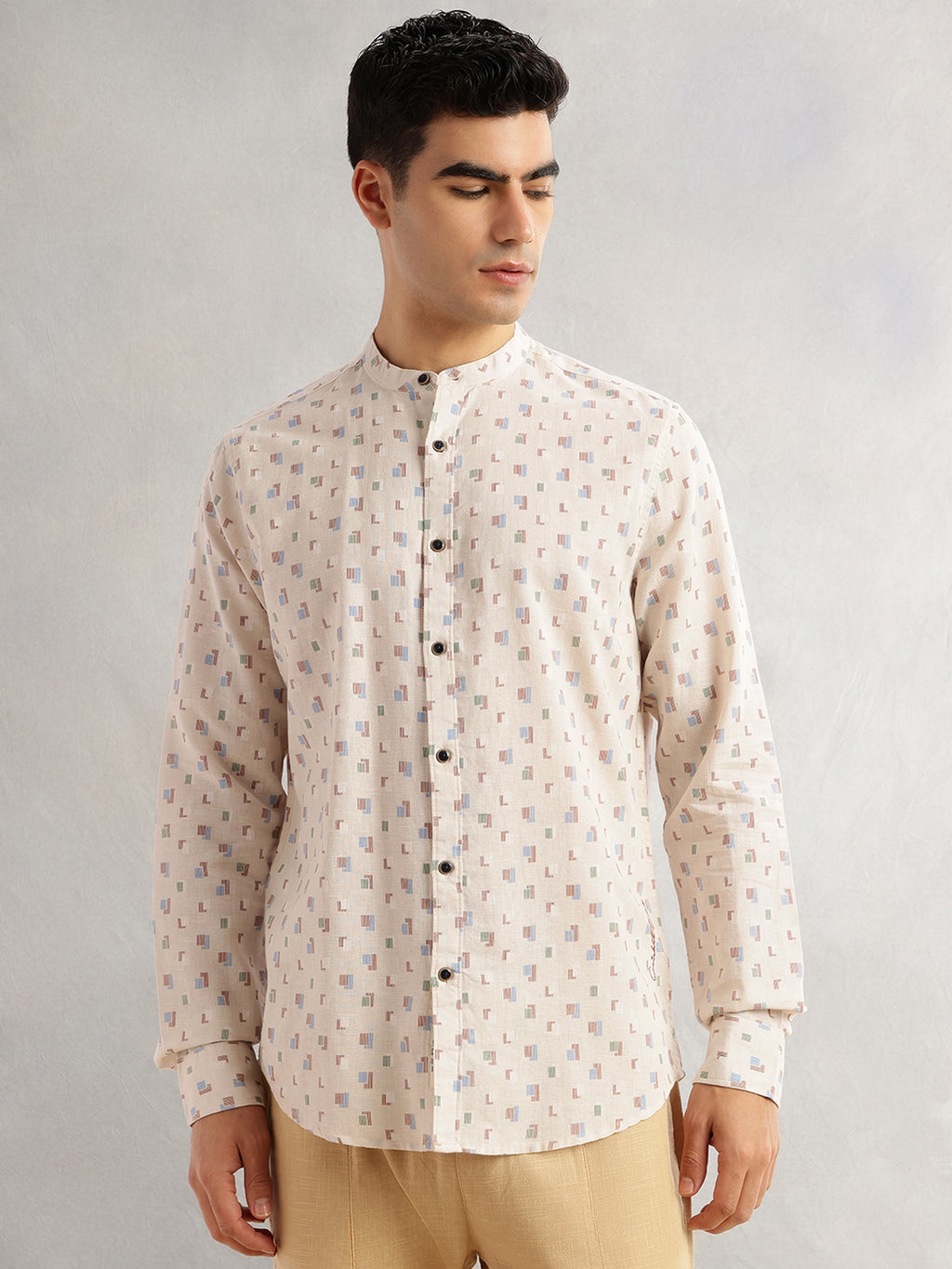Thomas Scott Men Beige Slim Fit Long Sleeves Mandarin Collar Geometric Printed Cotton Linen Casual Shirt