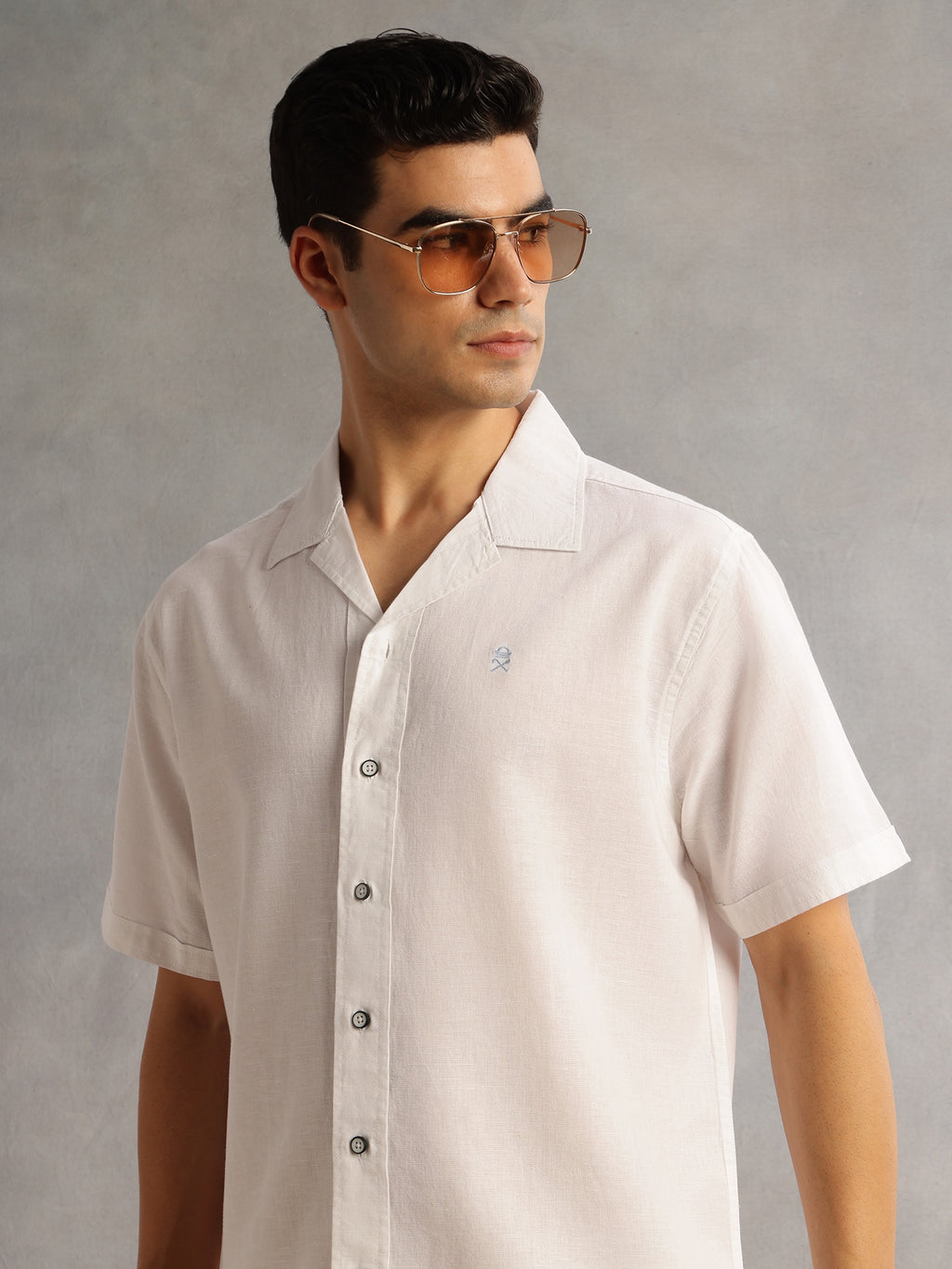 Thomas Scott Men White Oversized Fit Short Sleeves Cuban Collar Solid Cotton Linen Casual Shirt