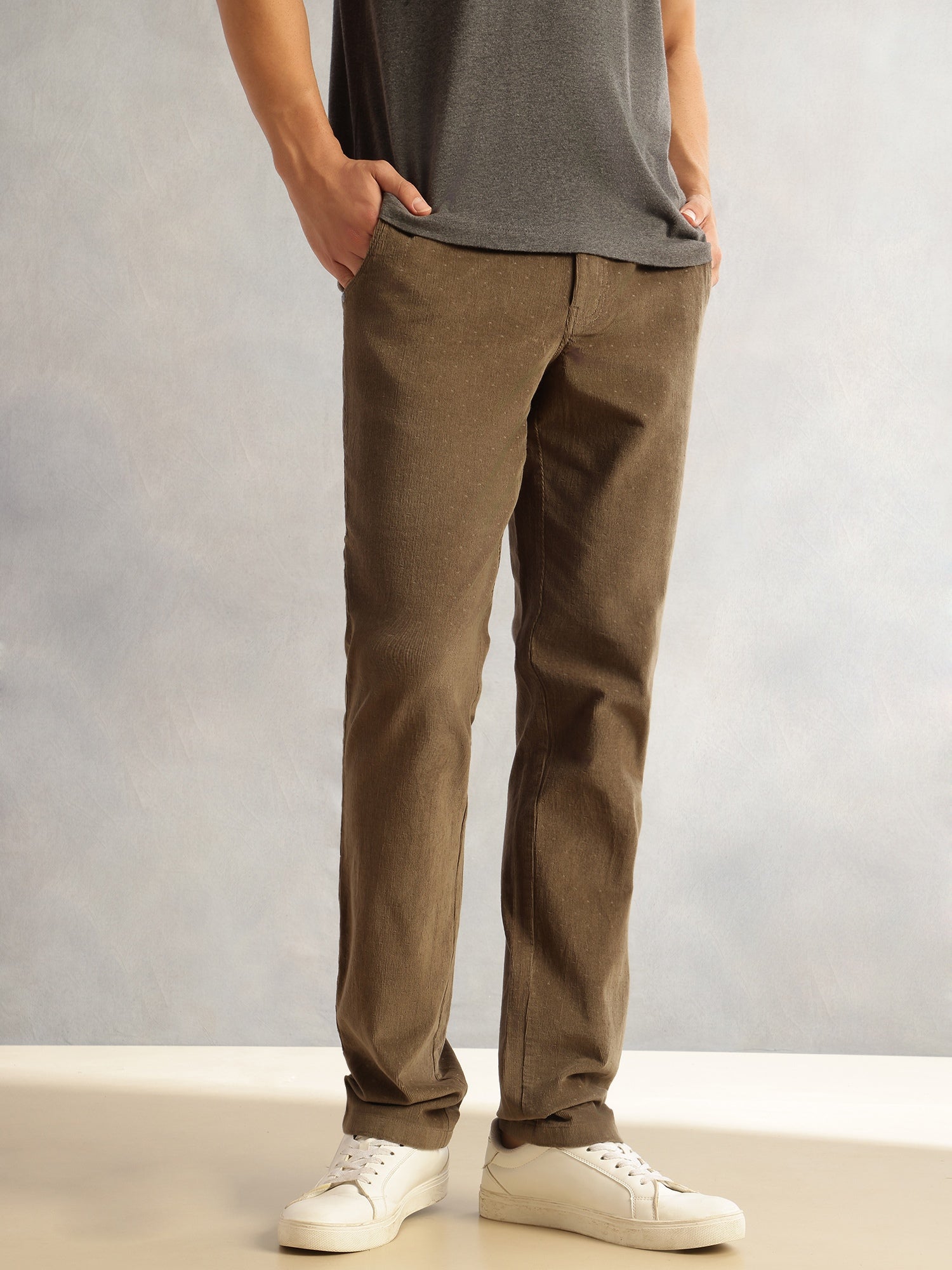 Thomas Scott Men Mint Regular Fit Mid-Rise 4 Pockets Woven Corduroy Trouser
