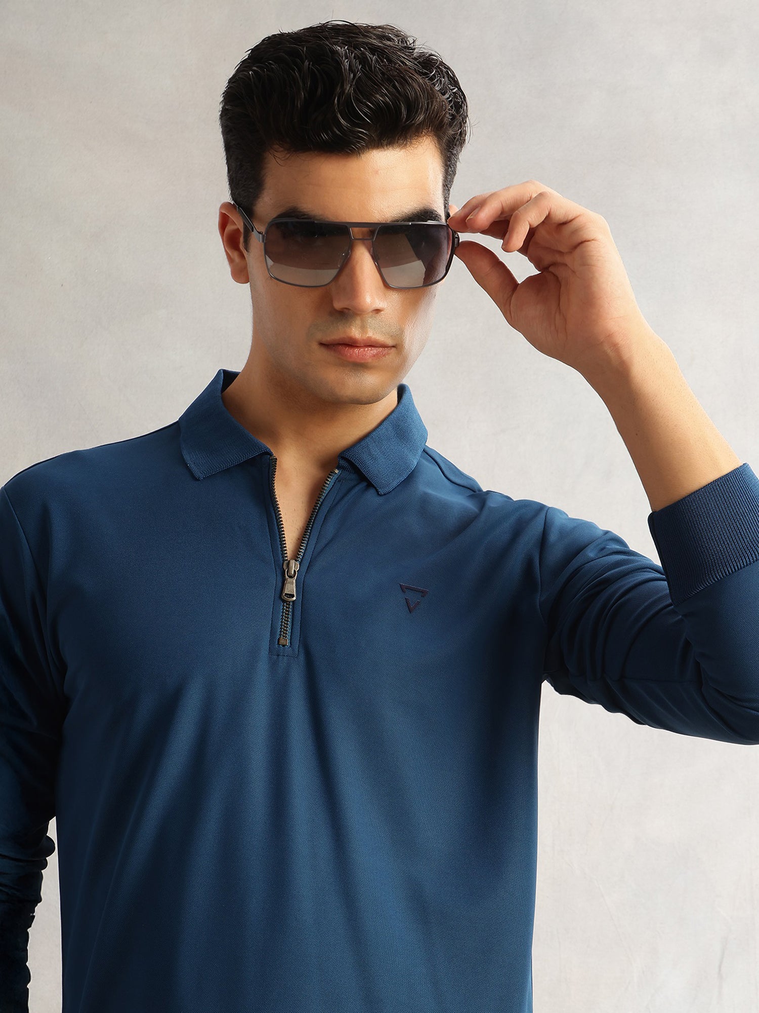 Thomas Scott Men Rama Blue Regular Fit Long Sleeves Solid Polyester Knitted Polo Collar T-shirt