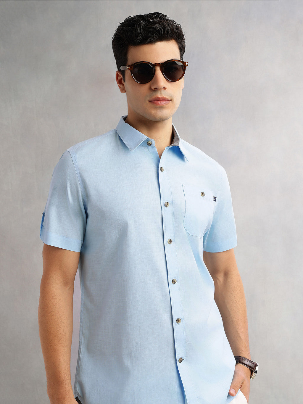 Thomas Scott Men Blue Regular Fit Short Sleeves Spread Collar 100% Cotton Casual Shirt