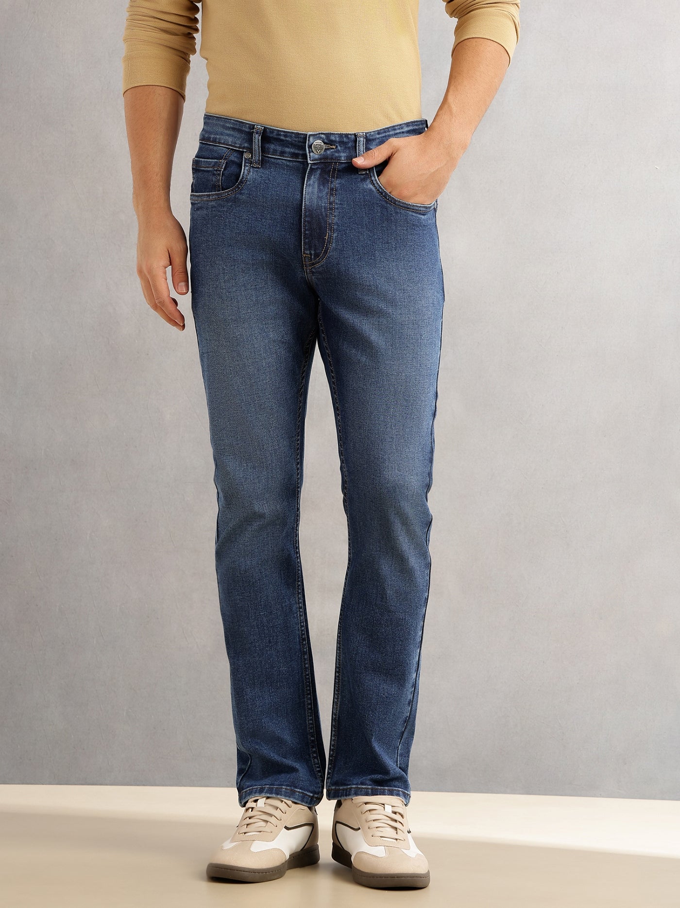 Thomas Scott Men Dark Blue Straight Fit Mid-Rise 5 Pockets Faded Stretchable Jeans