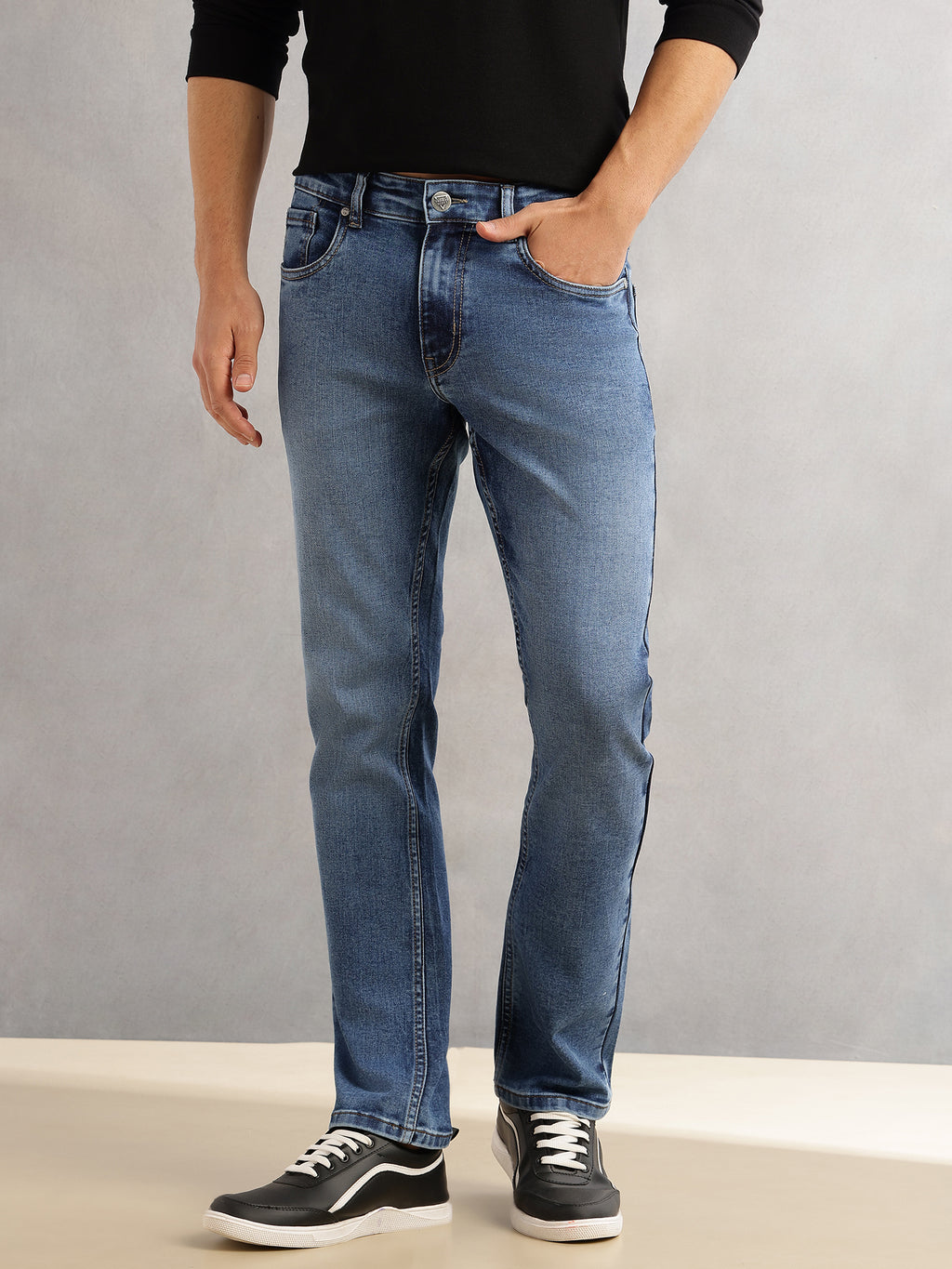 Thomas Scott Men Mid Blue Straight Fit Mid-Rise 5 Pockets Faded Stretchable Jeans
