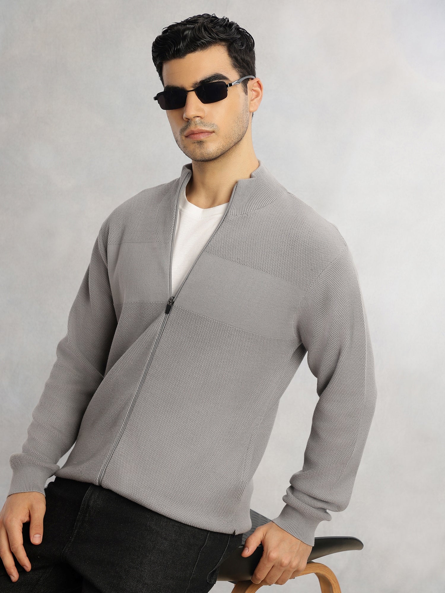 Thomas Scott Men Grey Regular Fit Long Sleeves 100% Cotton Solid Front Open Knitted Sweatshirt