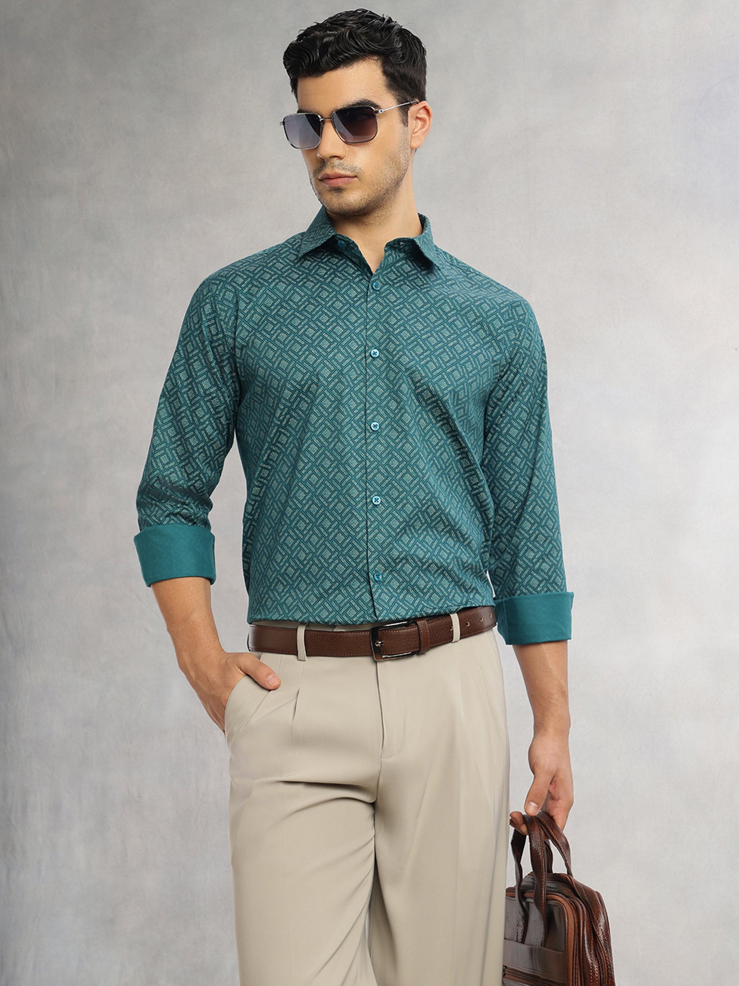 Thomas Scott Men Teal Regular Fit Long Sleeves Spread Collar Geometric Printed 100% Cotton Formal Shirt