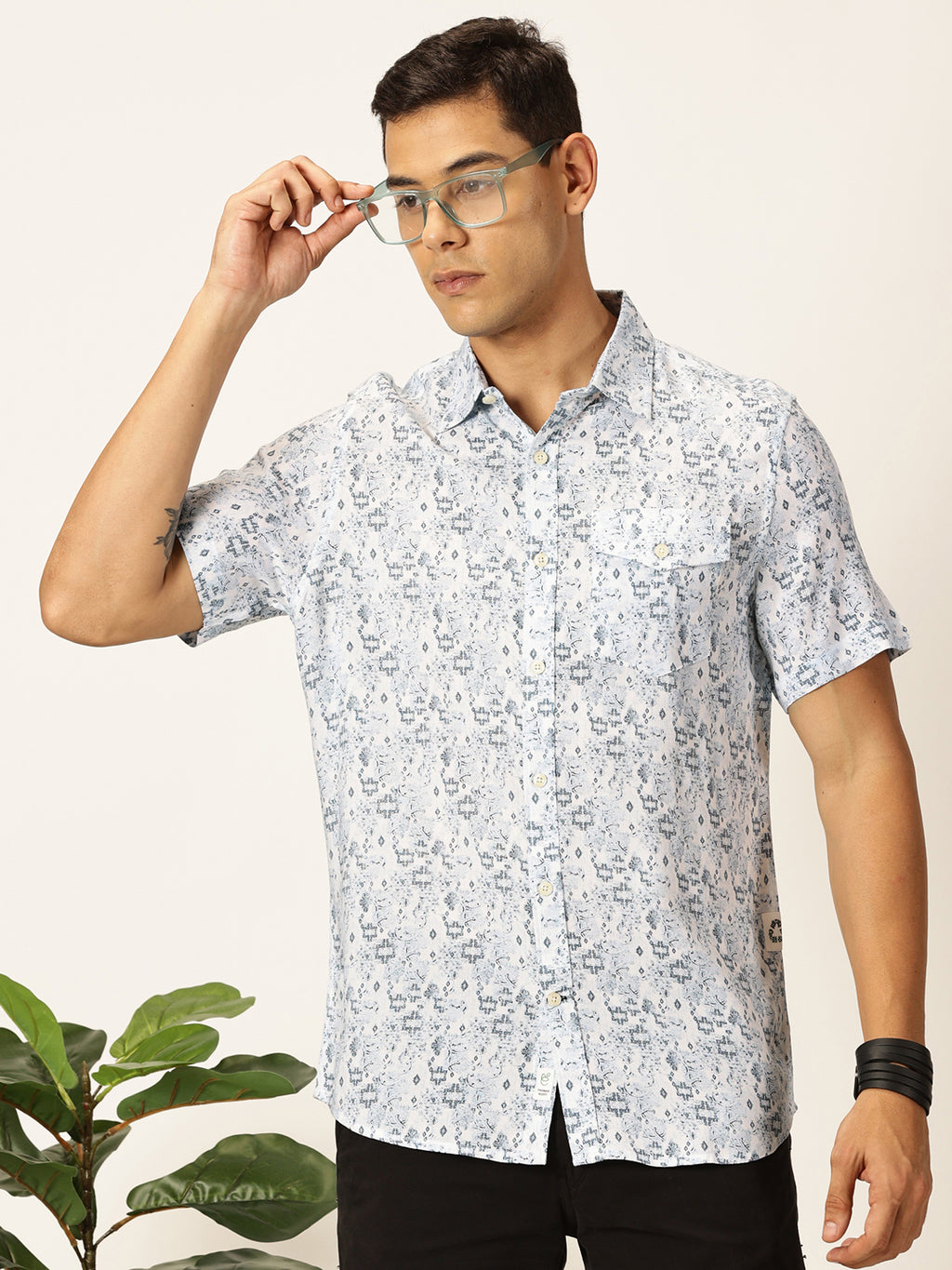Thomas Scott Men Medium Blue Regular Fit Short Sleeves Spread Collar Ethnic Motifs Printed Casual Shirt