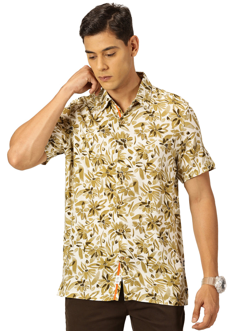 Thomas Scott Men Mustard Regular Fit Short Sleeves Spread Collar Tropical Printed Casual Shirt