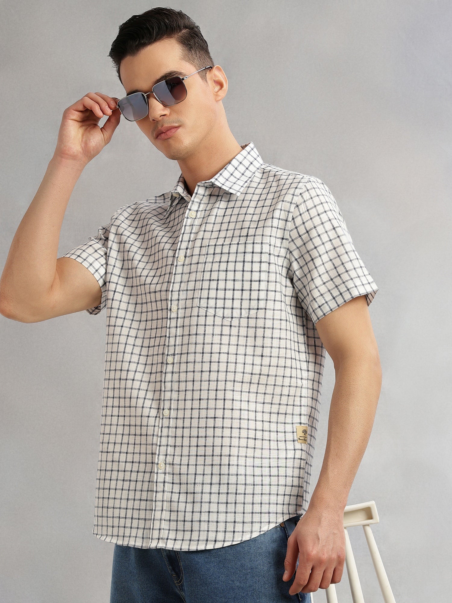 Thomas Scott Men Navy Slim Fit Short Sleeves Spread Collar Gingham Checks Cotton Linen Casual Shirt